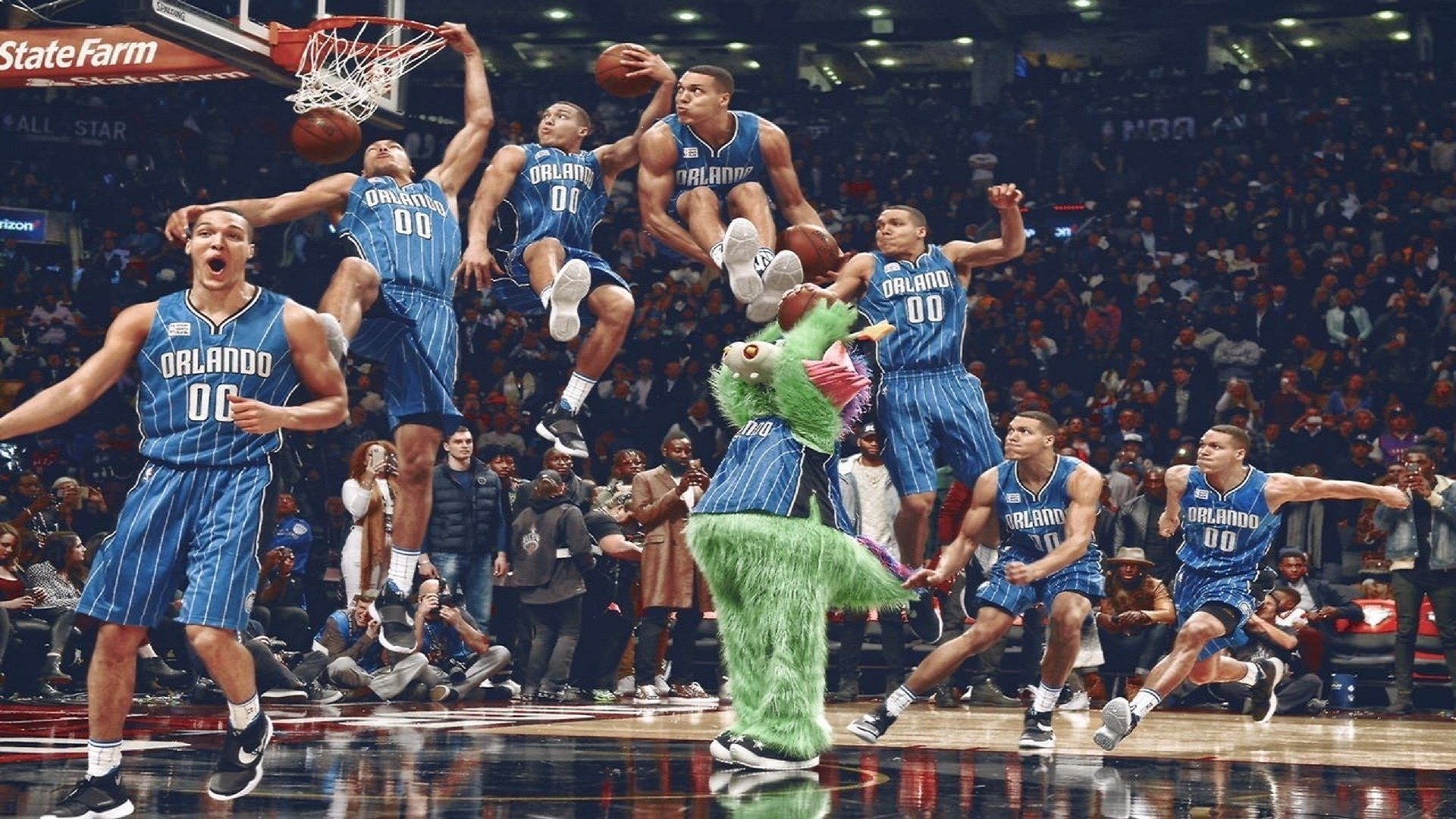 米切尔快攻暴扣点燃骑士主场气氛，米切尔状态逐场好转